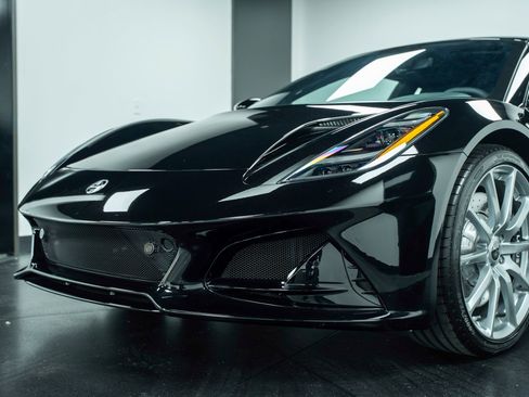 New 2025 Lotus Emira image 8