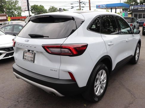 Used 2025 Ford Escape Active AWD/4WD image 5