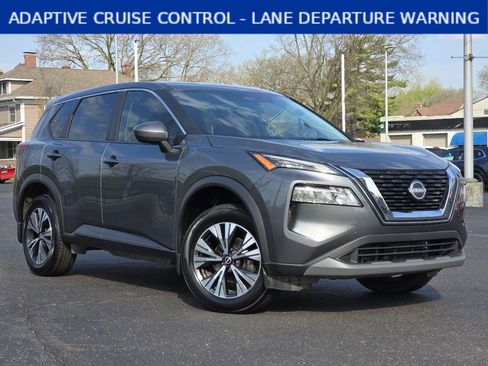 Used 2023 Nissan Rogue SV image 1