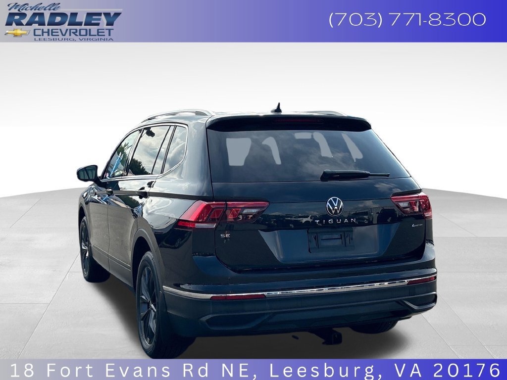 Used 2024 Volkswagen Tiguan SE w/ Panoramic Sunroof Package AWD/4WD image 19