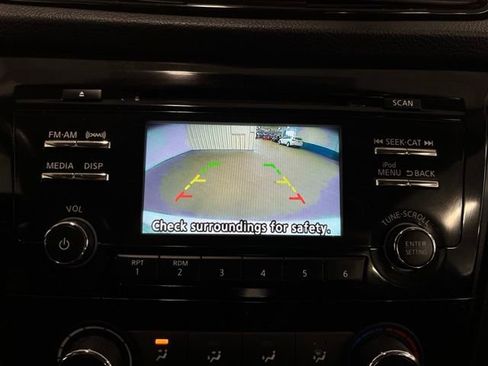 Used 2018 Nissan Rogue Sport S AWD/4WD image 26