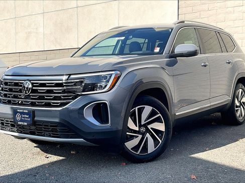 Certified 2025 Volkswagen Atlas SEL image 12