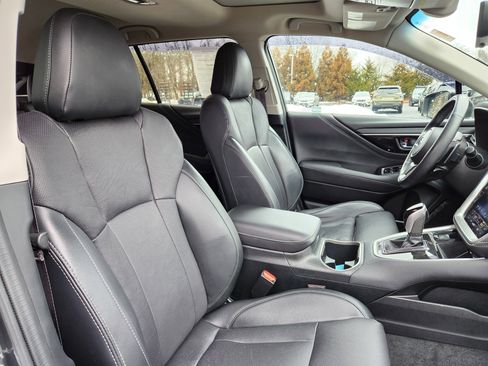 Used 2022 Subaru Outback Limited w/ Popular Package #2 image 16