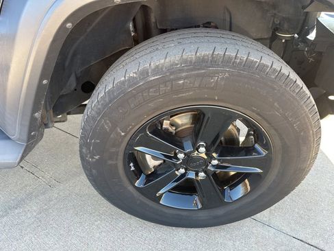 Used 2020 Jeep Wrangler Unlimited Sport image 13