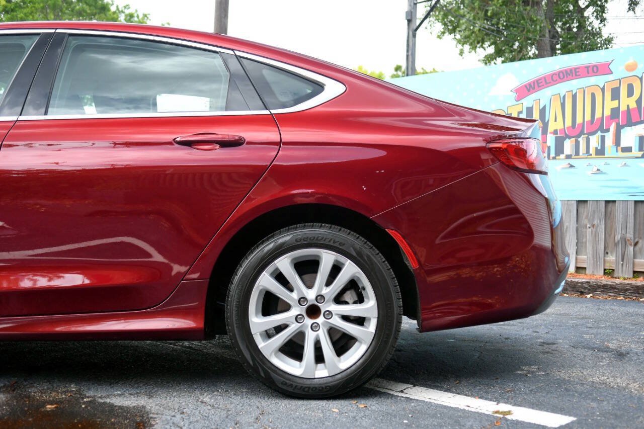 Used 2015 Chrysler 200 Limited FWD image 9