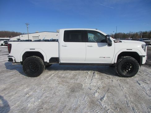 New 2026 GMC Sierra 2500 AT4 w/ AT4 Premium Plus Package image 3