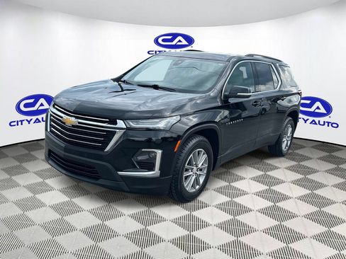 Used 2023 Chevrolet Traverse LT w/ LPO, Cargo Package AWD/4WD image 8