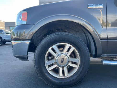 Used 2005 Ford F150 Lariat AWD/4WD image 10