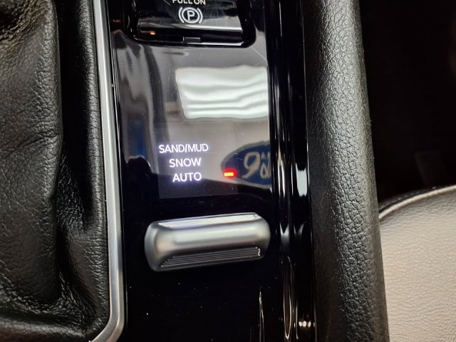 Used 2026 Jeep Compass Limited AWD/4WD image 13