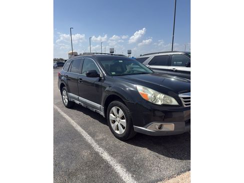 Used 2010 Subaru Outback 2.5i Premium AWD/4WD image 2