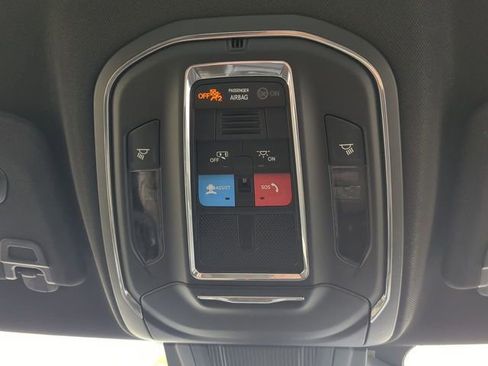 Used 2025 Dodge Charger R/T w/ Sun & Sound Package image 23