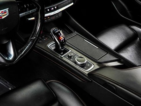 Used 2021 Cadillac CT5 Sport w/ Lighting Package image 16