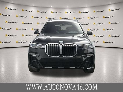 Used 2021 BMW X7 xDrive40i w/ M Sport Package AWD/4WD image 12