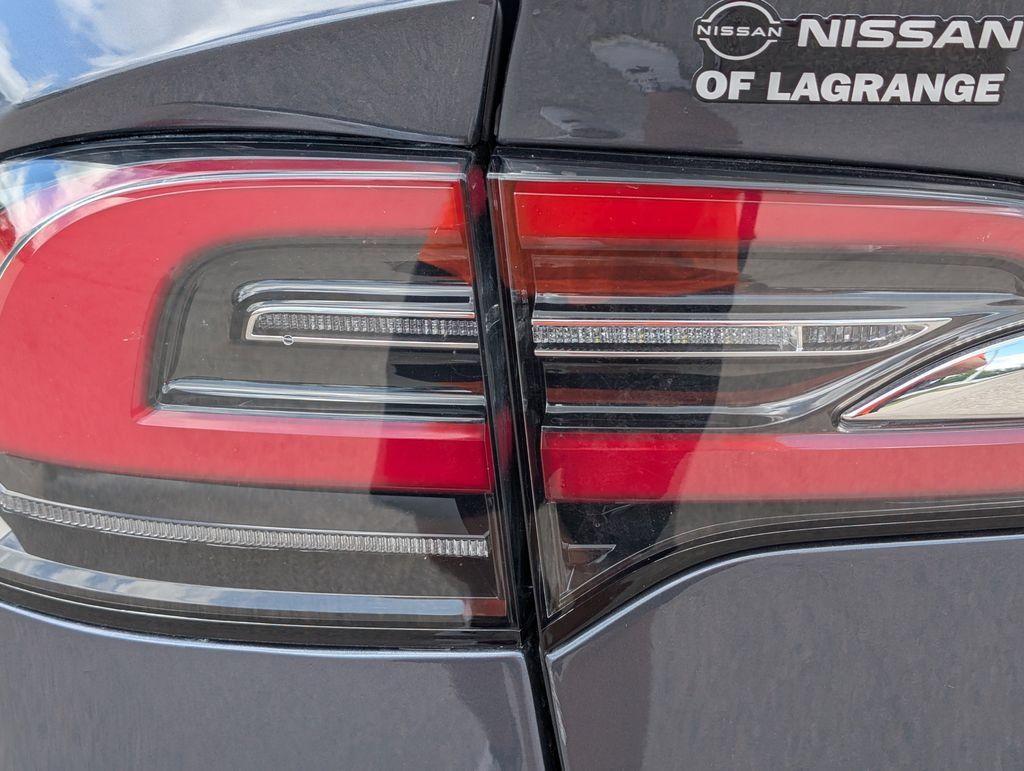 Used 2020 Tesla Model X Long Range AWD/4WD image 13