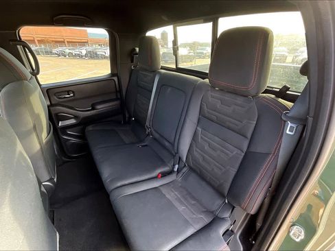 Used 2023 Nissan Frontier Pro-X image 29