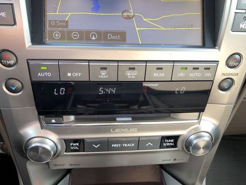 Used 2019 Lexus GX 460 Premium AWD/4WD image 25