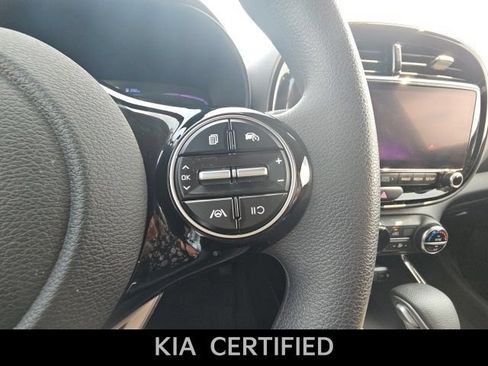 Used 2024 Kia Soul S FWD image 16