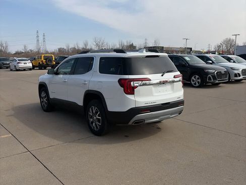 Used 2023 GMC Acadia SLT image 3