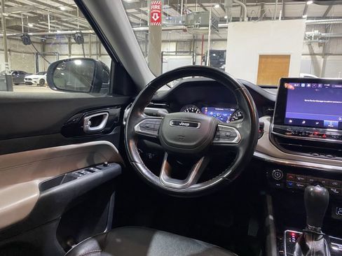Used 2022 Jeep Compass Limited AWD/4WD image 2
