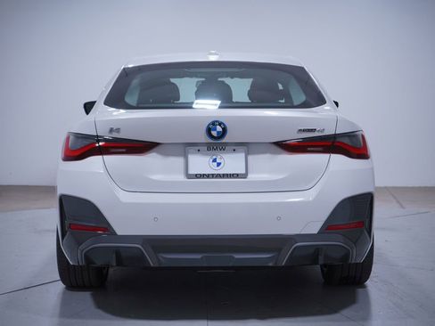 Used 2023 BMW i4 eDrive40 w/ M Sport Package image 5