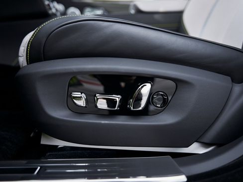 Used 2025 Rolls-Royce Ghost Black Badge image 41