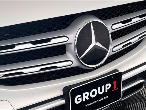 Used 2022 Mercedes-Benz GLC 300 GLC 300 image 29