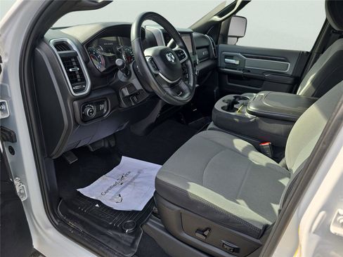 Used 2023 RAM 2500 Big Horn w/ Level 1 Equipment Group image 11