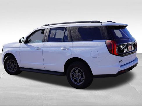 Certified 2025 Ford Expedition Active image 10