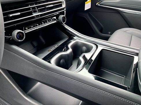 New 2026 Chevrolet Traverse LT image 13