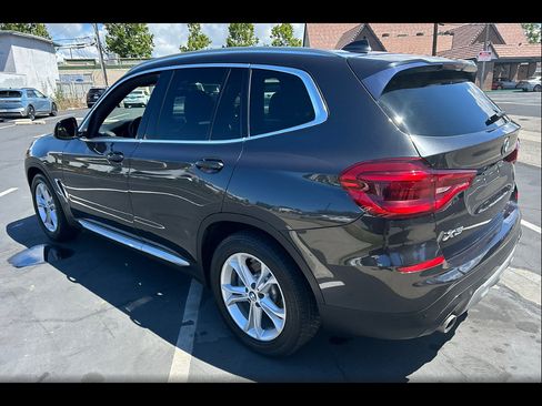 Used 2019 BMW X3 xDrive30i w/ Premium Package AWD/4WD image 3