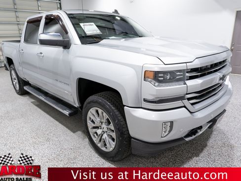 Used 2017 Chevrolet Silverado 1500 LTZ Z71 image 6