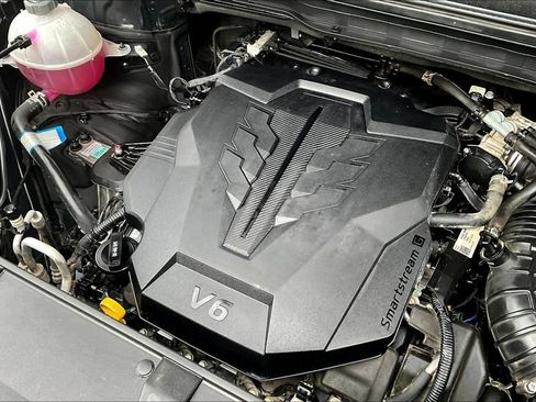 Used 2022 Kia Carnival EX FWD image 28