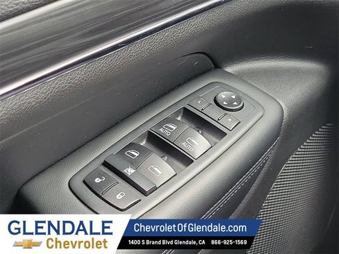 Used 2020 Jeep Grand Cherokee Limited image 32