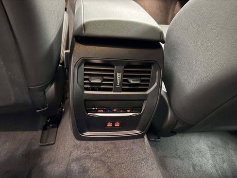 Used 2025 BMW i4 xDrive40i w/ Premium Package image 23