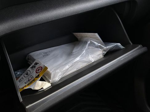 Used 2021 Chevrolet Silverado 1500 Custom image 22