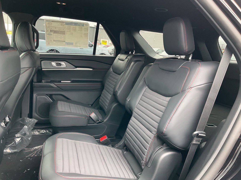 New 2026 Ford Explorer ST-Line AWD/4WD image 18