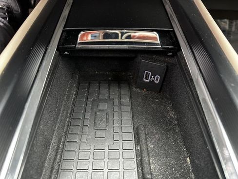 Certified 2024 Lincoln Corsair AWD w/ Equipment Group 101A image 24