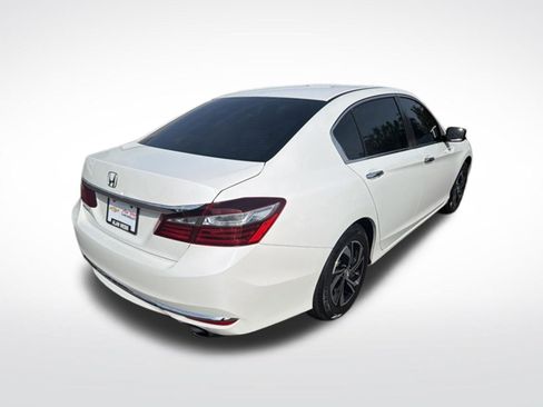 Used 2016 Honda Accord LX image 3