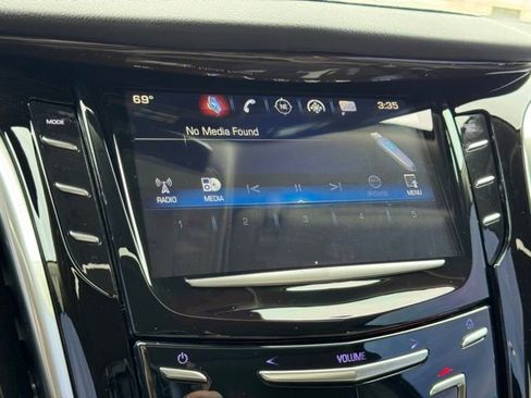 Used 2020 Cadillac Escalade Luxury image 31