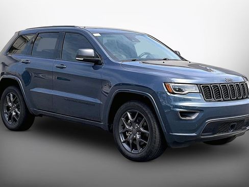 Certified 2021 Jeep Grand Cherokee Limited w/ Quick Order Package 28K 80th AWD/4WD image 2