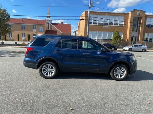 Used 2017 Ford Explorer 4WD image 4