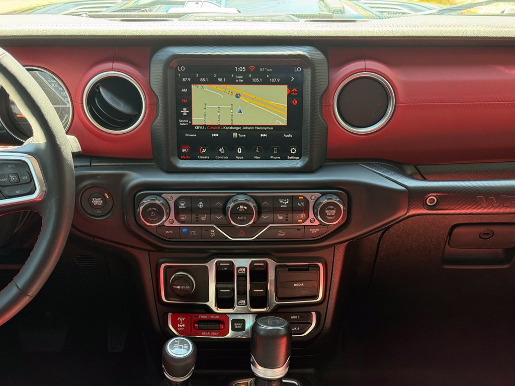 Used 2023 Jeep Wrangler Unlimited Rubicon 4xe AWD/4WD image 15