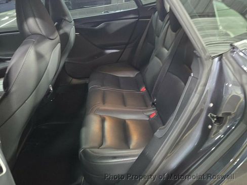 Used 2020 Tesla Model S Long Range Plus image 4