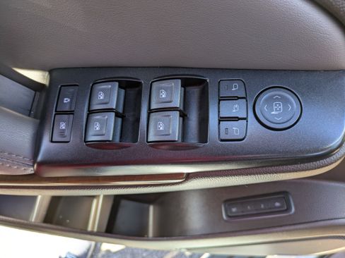 Used 2020 GMC Yukon XL Denali w/ Open Road Package image 23