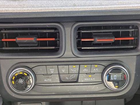 Used 2022 Ford Maverick XLT image 14