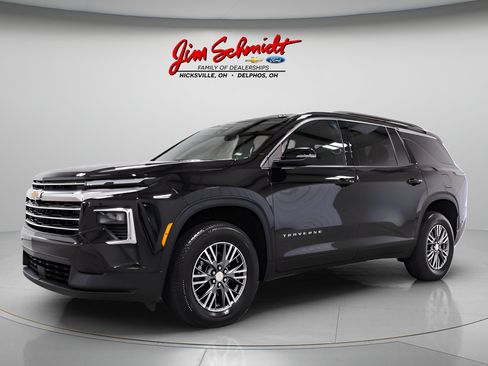 Used 2026 Chevrolet Traverse LT AWD/4WD image 3