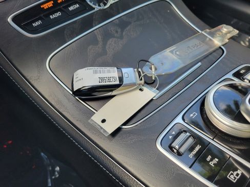 Used 2018 Mercedes-Benz E 400 Coupe image 21