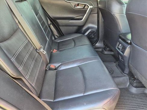 Used 2021 Toyota RAV4 Limited FWD image 18