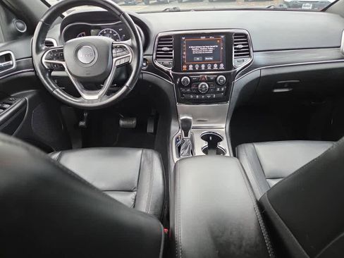 Used 2022 Jeep Grand Cherokee Limited image 15