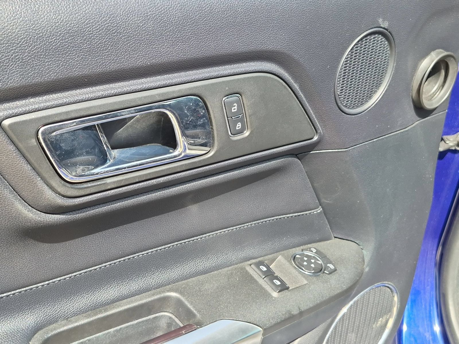 Used 2015 Ford Mustang GT Premium RWD image 12